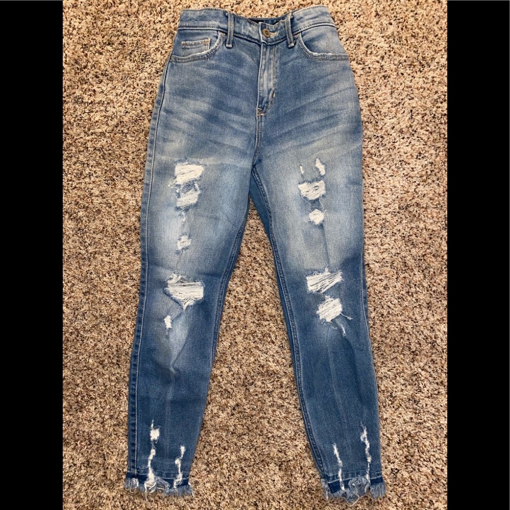 Hi-Rise Ankle Mom Jeans